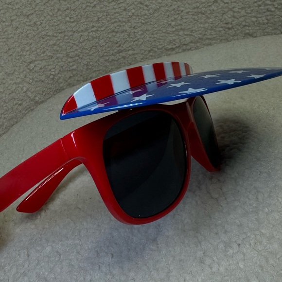 NWOT - Patriotic Sunglasses with Visor - 4th of July - USA - Picture 2 of 3